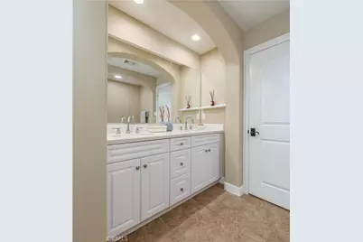 672 E Valencia #108, Anaheim, CA 92805 - Photo 23