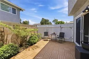 9717 Pettswood Dr, Huntington Beach, CA 92646 - Photo 15