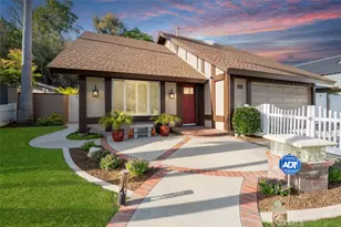 25891 Tree Top, Laguna Hills, CA 92653 - Photo 3