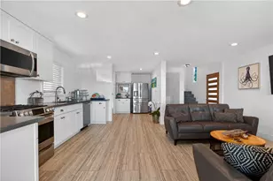 2212 W Oceanfront, Newport Beach, CA 92663 - Photo 15