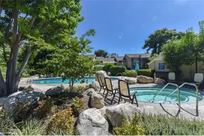 249 Pineview, Irvine, CA 92620 - Photo 25