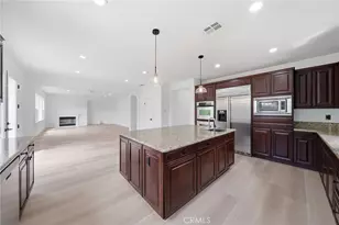 13615 Perry Ann Cir, Eastvale, CA 92880 - Photo 27