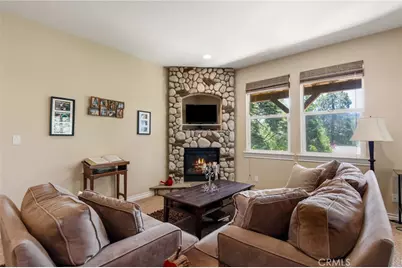 27347 Maplewood, Lake Arrowhead, CA 92317 - Photo 21
