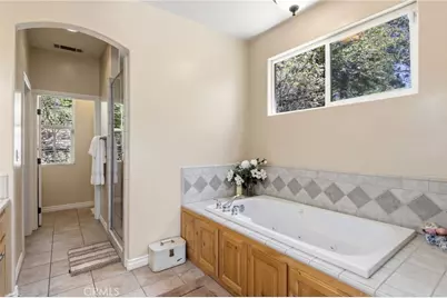 27347 Maplewood, Lake Arrowhead, CA 92317 - Photo 17