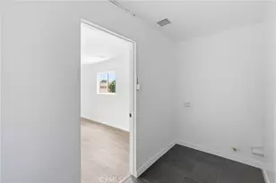 5205 Brockton Ct, Bakersfield, CA 93309 - Photo 9