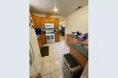 326 E Bishop, Santa Ana, CA 92701 - Photo 7