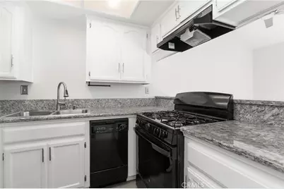 1121 Obispo Avenue #304, Long Beach, CA 90804 - Photo 11