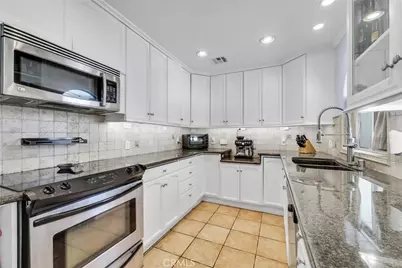 347 W Meacham Street, Glendora, CA 91740 - Photo 9