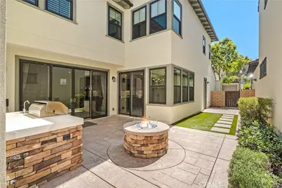 6795 Solterra Vista Pkwy, San Diego, CA 92130 - Photo 15