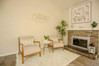 2528 -D N Tustin, Santa Ana, CA 92705 - Photo 23