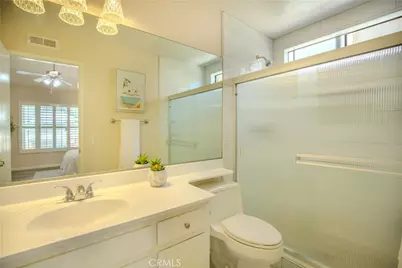 2528 -D N Tustin, Santa Ana, CA 92705 - Photo 15