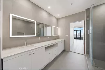 1111 S Grand Avenue #Ph 5, Los Angeles, CA 90015 - Photo 25