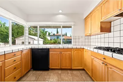 20232 Gifford Street, Winnetka, CA 91306 - Photo 5