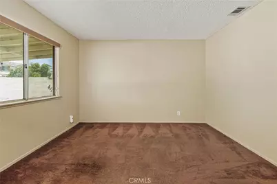 18104 Montgomery, Fontana, CA 92336 - Photo 9
