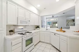30 Paseo Estrellas, Rancho Santa Margarita, CA 92688 - Photo 9