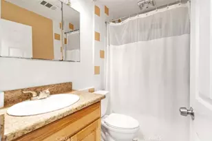 16192 Molino, Victorville, CA 92395 - Photo 21