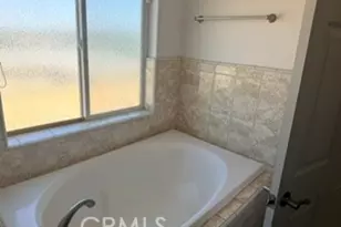 16192 Molino, Victorville, CA 92395 - Photo 19