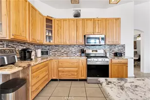 16192 Molino, Victorville, CA 92395 - Photo 13