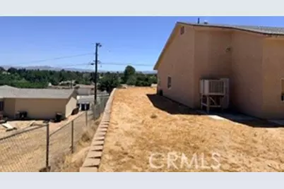 16192 Molino, Victorville, CA 92395 - Photo 11