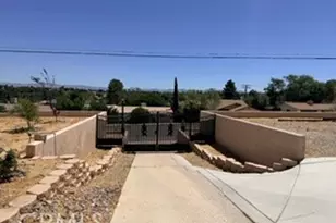 16192 Molino, Victorville, CA 92395 - Photo 7