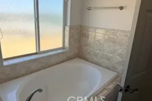16192 Molino, Victorville, CA 92395 - Photo 19