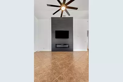 7592 Redwood Avenue, Hesperia, CA 92345 - Photo 15