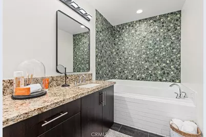 21 Gramercy #220, Irvine, CA 92612 - Photo 19