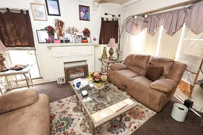 447 E 94th Street, Los Angeles, CA 90003 - Photo 5