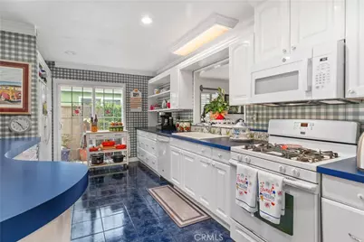 4722 Scenario, Huntington Beach, CA 92649 - Photo 11