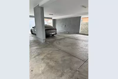 531 W 80th Street, Los Angeles, CA 90044 - Photo 27