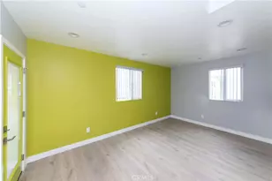 531 W 80th St, Los Angeles, CA 90044 - Photo 3