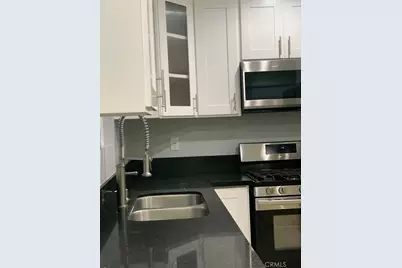 531 W 80th Street, Los Angeles, CA 90044 - Photo 11