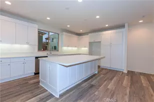 127 Episode, Irvine, CA 92618 - Photo 7