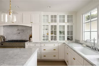 1112 Pembroke Lane, Newport Beach, CA 92660 - Photo 11