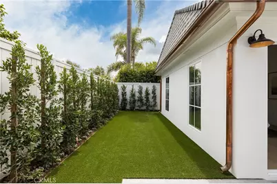 1112 Pembroke Lane, Newport Beach, CA 92660 - Photo 37