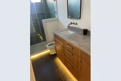 8821 S Gramercy, Los Angeles, CA 90047 - Photo 9