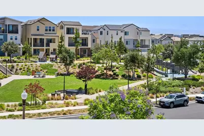 121 Bosal, Irvine, CA 92618 - Photo 33