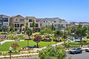 121 Bosal, Irvine, CA 92618 - Photo 33