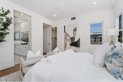 121 Bosal, Irvine, CA 92618 - Photo 17