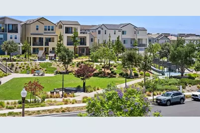 121 Bosal, Irvine, CA 92618 - Photo 33
