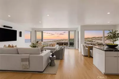 1554 E Oceanfront, Newport Beach, CA 92661 - Photo 3