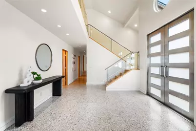 1554 E Oceanfront, Newport Beach, CA 92661 - Photo 5