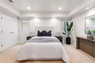 1554 E Oceanfront, Newport Beach, CA 92661 - Photo 19