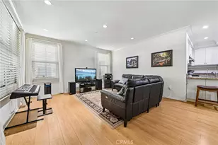 95 Mayfair, Irvine, CA 92620 - Photo 3