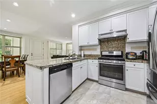 95 Mayfair, Irvine, CA 92620 - Photo 5