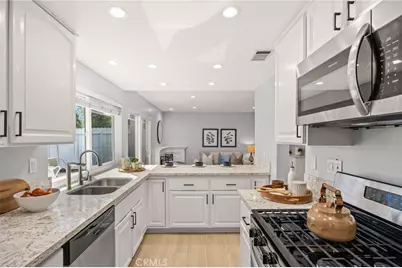 15 Bluecoat, Irvine, CA 92620 - Photo 7