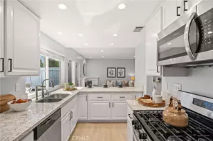 15 Bluecoat, Irvine, CA 92620 - Photo 7