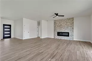 15561 Apple Valley Rd, Apple Valley, CA 92307 - Photo 9