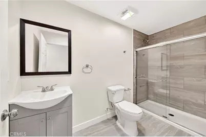 924 W 75th Street, Los Angeles, CA 90044 - Photo 25