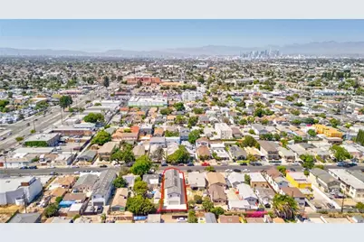 924 W 75th Street, Los Angeles, CA 90044 - Photo 5